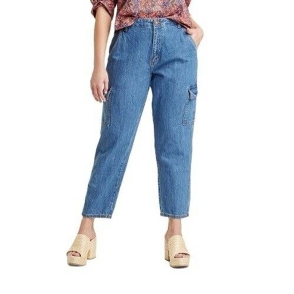 ✨3/$20✨ Universal Thread High Rise Boyfriend Jeans with Cargo Pockets. Size 10 R - Picture 1 of 13